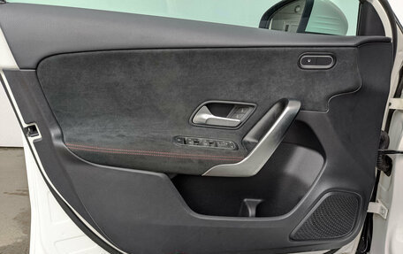 Mercedes-Benz A-Класс, 2021 год, 2 850 000 рублей, 18 фотография