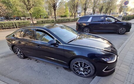 Hyundai Sonata VIII, 2021 год, 2 550 000 рублей, 1 фотография