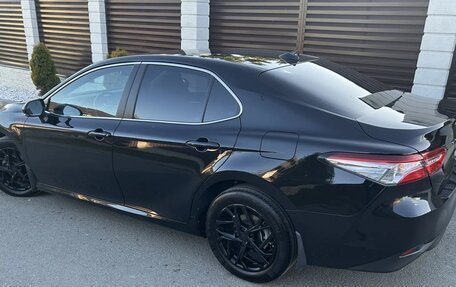 Toyota Camry, 2021 год, 2 780 000 рублей, 1 фотография