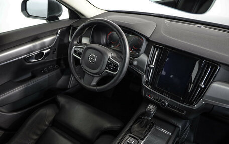 Volvo S90 II рестайлинг, 2018 год, 2 299 000 рублей, 8 фотография