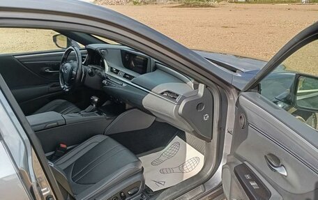 Lexus ES VII, 2021 год, 4 900 000 рублей, 17 фотография