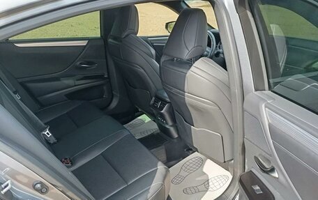 Lexus ES VII, 2021 год, 4 900 000 рублей, 18 фотография