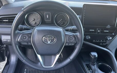 Toyota Camry, 2021 год, 2 780 000 рублей, 10 фотография