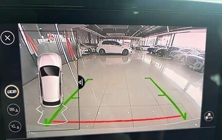 Volkswagen T-Roc I, 2023 год, 1 930 000 рублей, 7 фотография