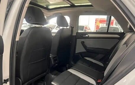 Volkswagen T-Roc I, 2023 год, 1 930 000 рублей, 9 фотография