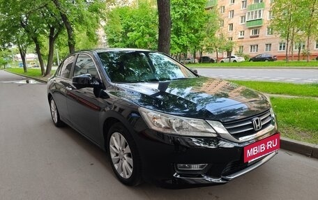 Honda Accord IX рестайлинг, 2013 год, 1 600 000 рублей, 3 фотография