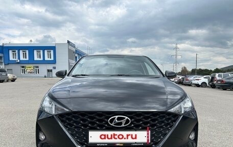 Hyundai Solaris II рестайлинг, 2021 год, 1 500 000 рублей, 4 фотография