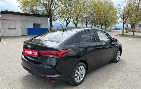 Hyundai Solaris II рестайлинг, 2021 год, 1 500 000 рублей, 9 фотография