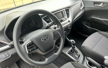 Hyundai Solaris II рестайлинг, 2021 год, 1 500 000 рублей, 17 фотография