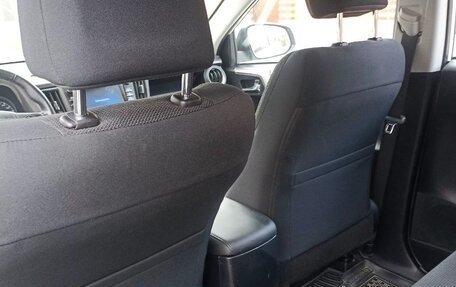 Toyota RAV4, 2017 год, 2 320 000 рублей, 4 фотография