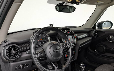 MINI Hatch, 2019 год, 2 690 000 рублей, 15 фотография