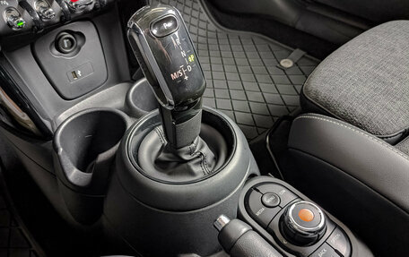 MINI Hatch, 2019 год, 2 690 000 рублей, 25 фотография