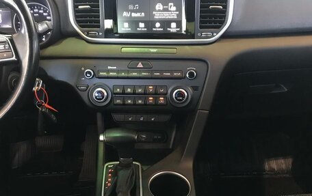 KIA Sportage IV рестайлинг, 2019 год, 2 379 000 рублей, 18 фотография