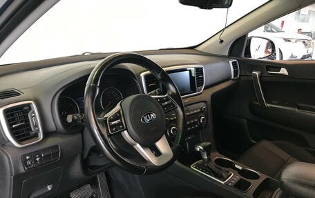 KIA Sportage IV рестайлинг, 2019 год, 2 379 000 рублей, 23 фотография