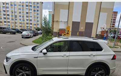 Volkswagen Tiguan II, 2018 год, 3 250 000 рублей, 1 фотография