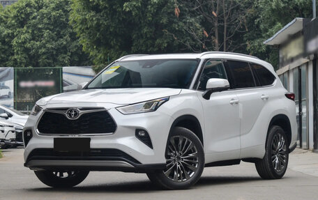 Toyota Highlander, 2026 год, 5 090 000 рублей, 1 фотография