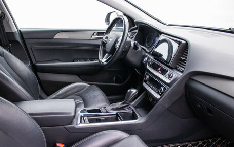 Hyundai Sonata VII, 2019 год, 1 818 000 рублей, 10 фотография