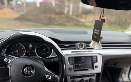 Volkswagen Passat B8 рестайлинг, 2015 год, 1 501 000 рублей, 5 фотография
