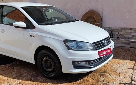 Volkswagen Polo VI (EU Market), 2019 год, 890 000 рублей, 2 фотография