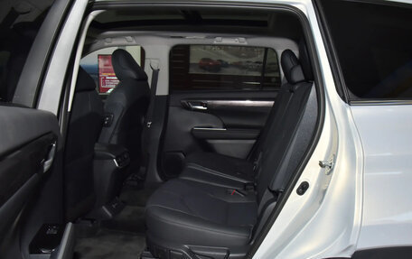 Toyota Highlander, 2026 год, 5 090 000 рублей, 4 фотография