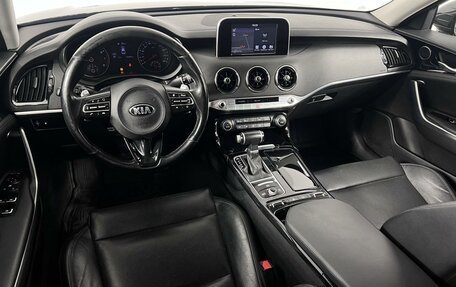 KIA Stinger I, 2018 год, 2 585 900 рублей, 6 фотография