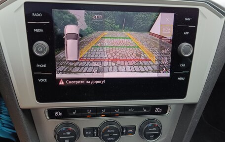 Volkswagen Passat B8 рестайлинг, 2019 год, 2 300 000 рублей, 14 фотография