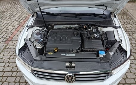 Volkswagen Passat B8 рестайлинг, 2019 год, 2 300 000 рублей, 10 фотография