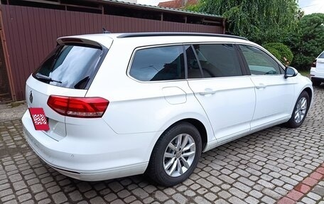 Volkswagen Passat B8 рестайлинг, 2019 год, 2 300 000 рублей, 6 фотография