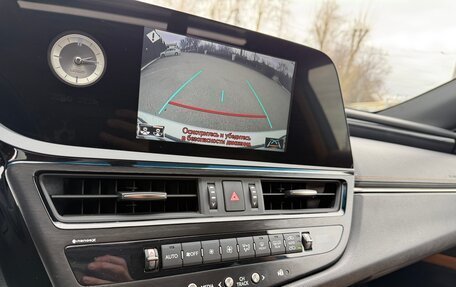 Lexus ES VII, 2021 год, 3 590 000 рублей, 25 фотография