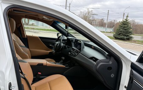 Lexus ES VII, 2021 год, 3 590 000 рублей, 28 фотография