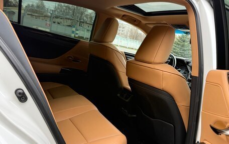 Lexus ES VII, 2021 год, 3 590 000 рублей, 29 фотография