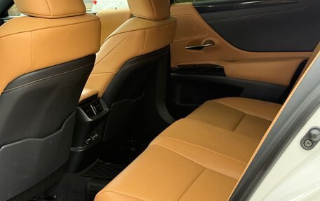 Lexus ES VII, 2021 год, 3 590 000 рублей, 33 фотография