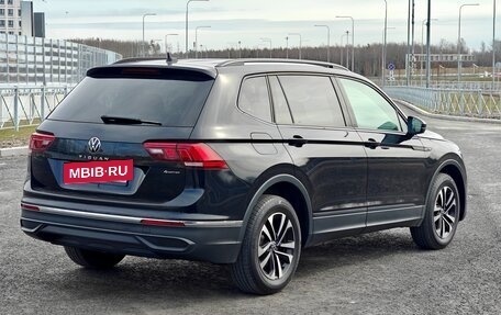 Volkswagen Tiguan II, 2022 год, 3 230 000 рублей, 4 фотография