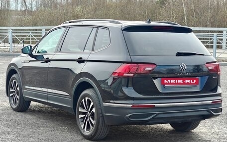 Volkswagen Tiguan II, 2022 год, 3 230 000 рублей, 2 фотография