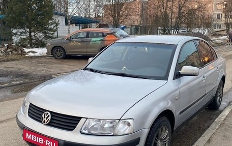 Volkswagen Passat B5+ рестайлинг, 1998 год, 425 000 рублей, 1 фотография