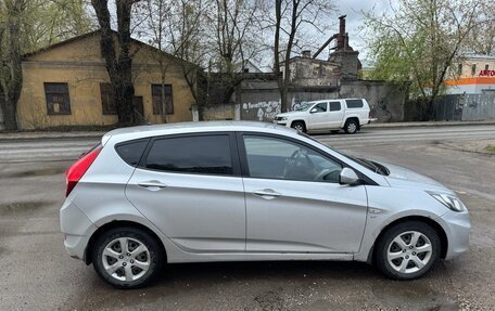 Hyundai Solaris II рестайлинг, 2012 год, 585 000 рублей, 3 фотография