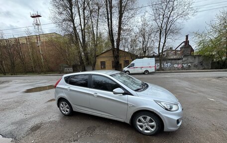 Hyundai Solaris II рестайлинг, 2012 год, 585 000 рублей, 4 фотография