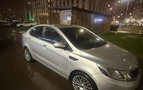 KIA Rio III рестайлинг, 2014 год, 820 000 рублей, 2 фотография
