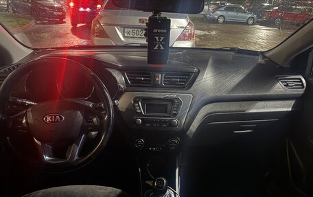 KIA Rio III рестайлинг, 2014 год, 820 000 рублей, 10 фотография