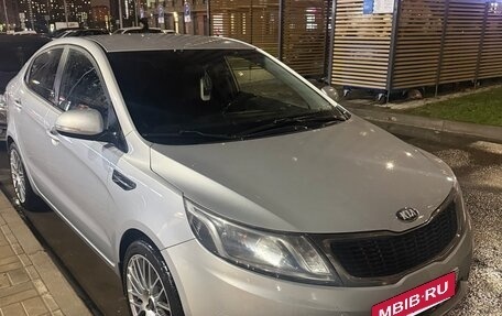 KIA Rio III рестайлинг, 2014 год, 820 000 рублей, 3 фотография