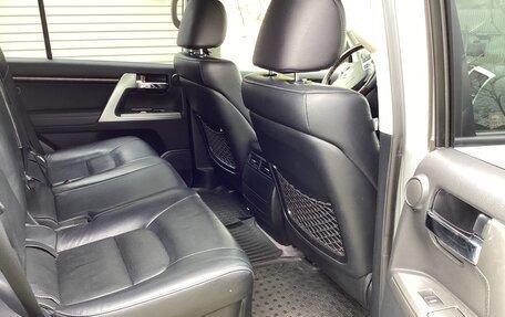 Toyota Land Cruiser 200, 2014 год, 3 990 000 рублей, 7 фотография