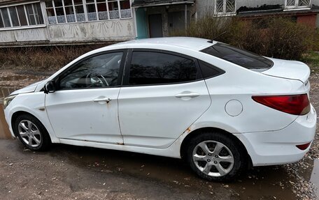 Hyundai Solaris II рестайлинг, 2014 год, 399 000 рублей, 4 фотография