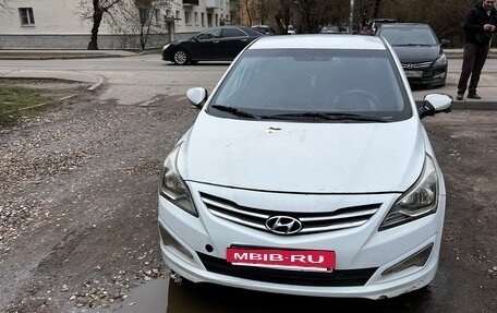 Hyundai Solaris II рестайлинг, 2014 год, 399 000 рублей, 3 фотография
