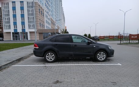 Volkswagen Polo VI (EU Market), 2013 год, 585 000 рублей, 2 фотография