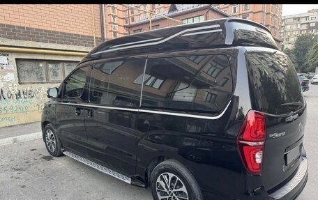 Hyundai Grand Starex Grand Starex I рестайлинг 2, 2019 год, 4 300 000 рублей, 4 фотография