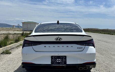 Hyundai Elantra, 2022 год, 1 690 000 рублей, 4 фотография