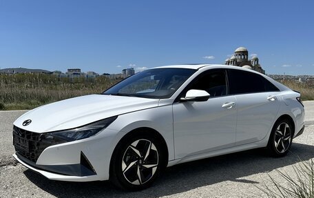 Hyundai Elantra, 2022 год, 1 690 000 рублей, 6 фотография