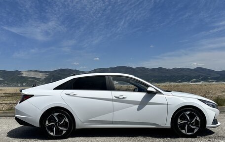 Hyundai Elantra, 2022 год, 1 690 000 рублей, 7 фотография
