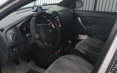 Renault Logan II, 2018 год, 840 000 рублей, 3 фотография