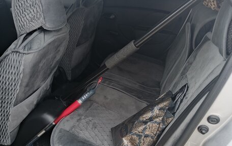 Renault Logan II, 2018 год, 840 000 рублей, 6 фотография